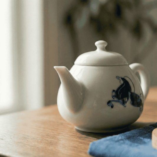 Galloping Azure Teapot