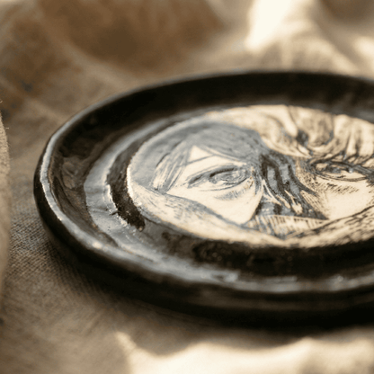 The Darkened Gaze (Ashtray)