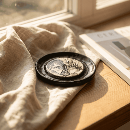 The Darkened Gaze (Ashtray)